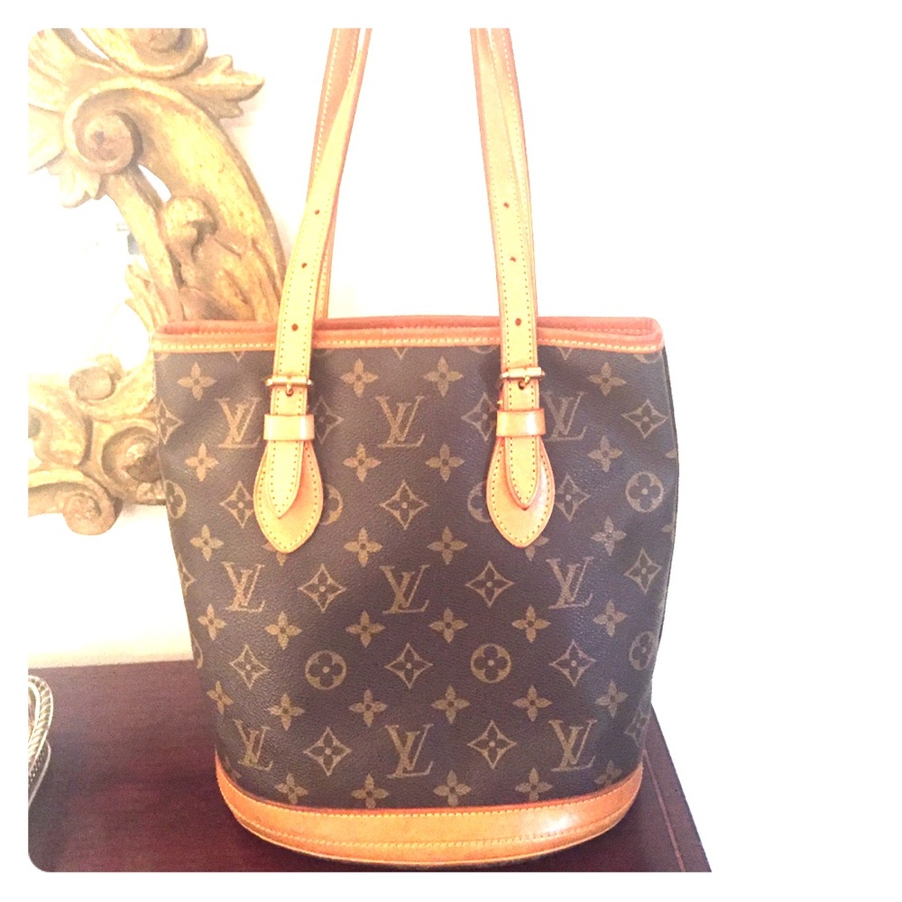 Louis Vuitton Bucket Bag